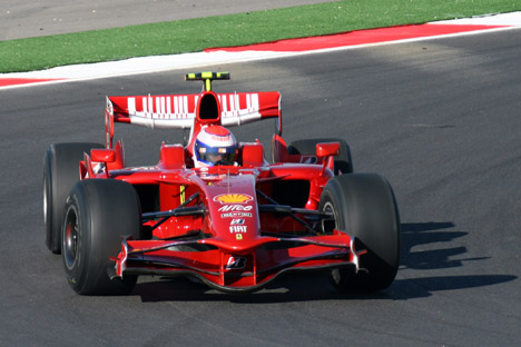Luca Badoer i sving 6.
(Foto: Mário Correia)